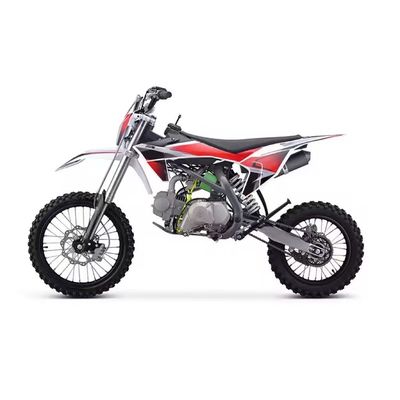 125cc benzine off-road motorfiets met een grote verplaatsing en een 4-taktmotor