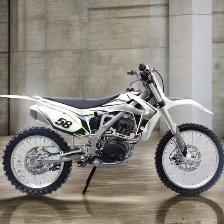 Aanpasbare kleuren Off-Road Moto Racing Dirt Bike 250cc 450cc voor Extreme Adventures